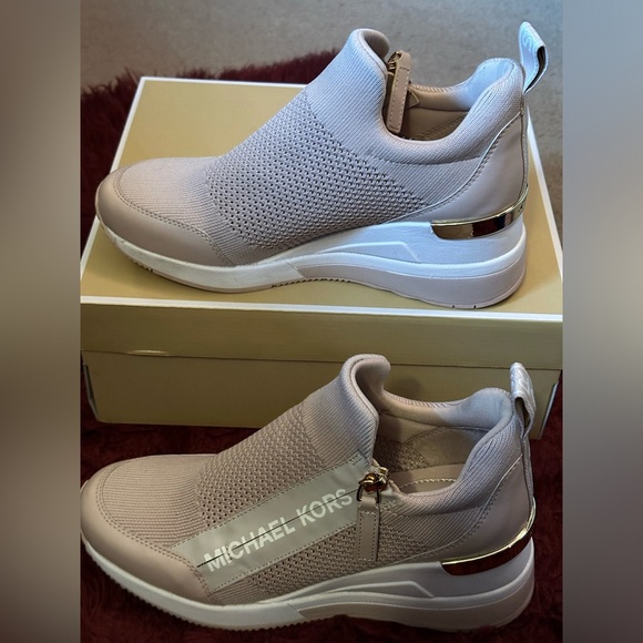 Soft Pink Michael Kors Willis Stretch Knit Trainer - Picture 2 of 5